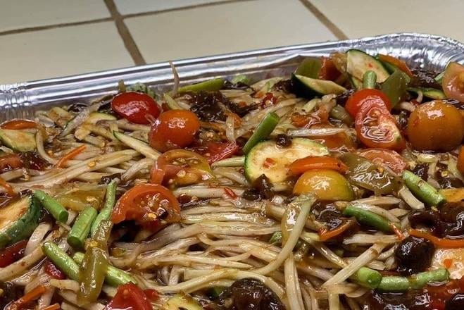 Tum Papaya Salad.